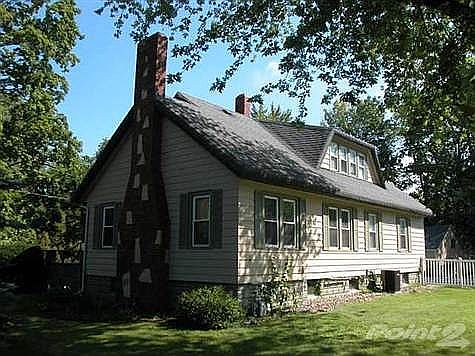 2nd image of 2211 Morton Ave
