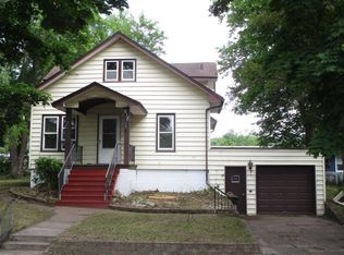 617 W Madison St, Durand, WI 54736