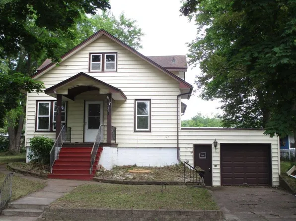 617 W Madison St, Durand, WI 54736