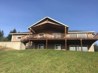 80 Hot Dog Ln, Elma, WA 98541