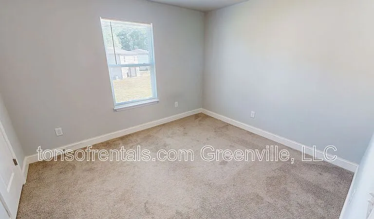203B Cromer Rd — Photo 8