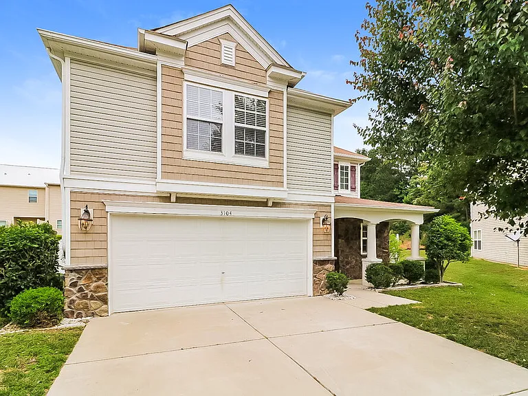 3104 Cynthiana Ct — Photo 1