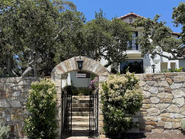 498 High St, Monterey, CA 93940