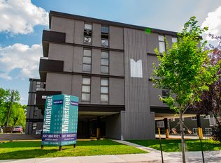 11343 124th St NW #BACHELOR, Edmonton, AB T5M0K2