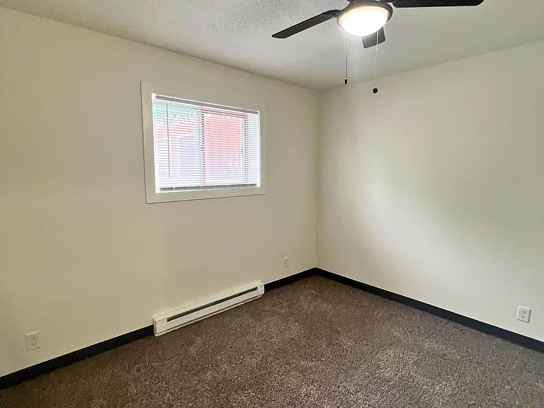 1510 E Gateway Cir S #106 — Photo 4