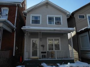 321 W 8th Ave, Tarentum, PA 15084