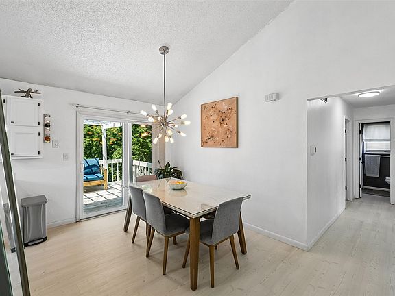 5th image of 1000 9th Ave NW