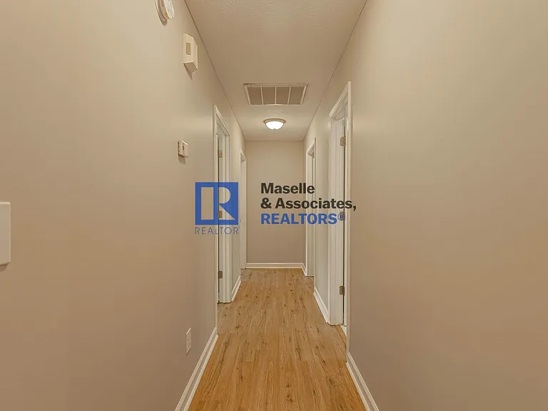 114 Fox Meadow Dr — Photo 18