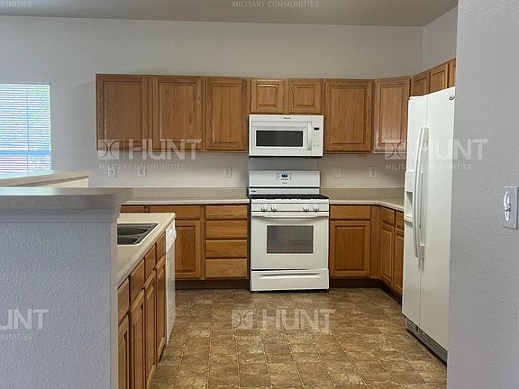 3rd image of 4702 Richter Cir