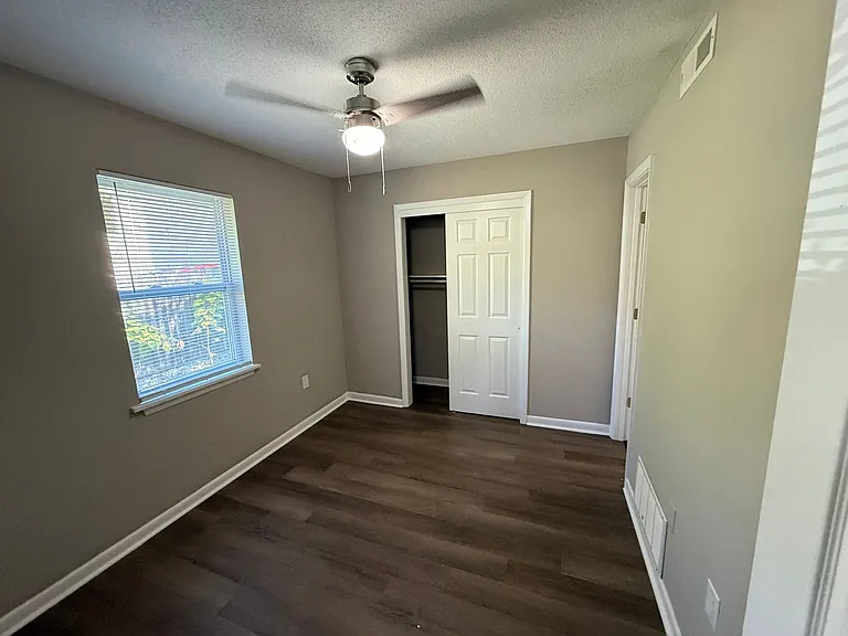 213 N Ann St #8 — Photo 11