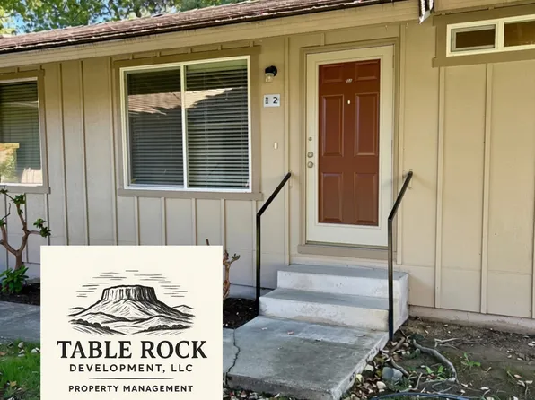 300 Shafer Ln APT I2, Jacksonville, OR 97530