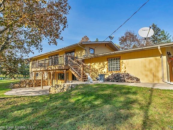 5th image of 2455 Slattery Rd