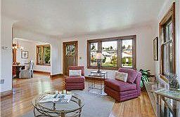 Open living rm/ dining rm