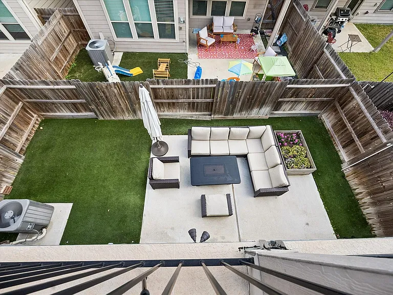 4026 Delta Rose St — Photo 30