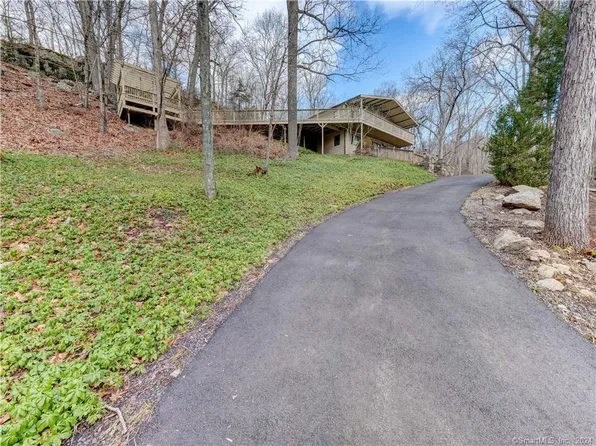 21 Stepney Road, Redding, CT 06896