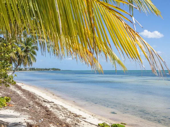 74049 Overseas Hwy, Islamorada, FL 33036