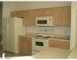 2nd image of 1036 Senaca Trl