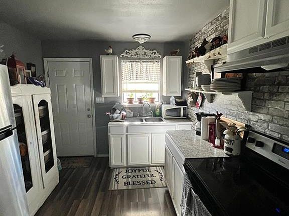 4th image of 1008 Lila St