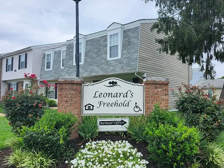 Leonards Freehold — Photo 12