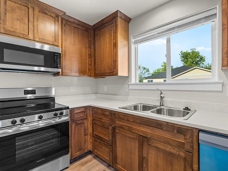 1115 Annalise St — Photo 4