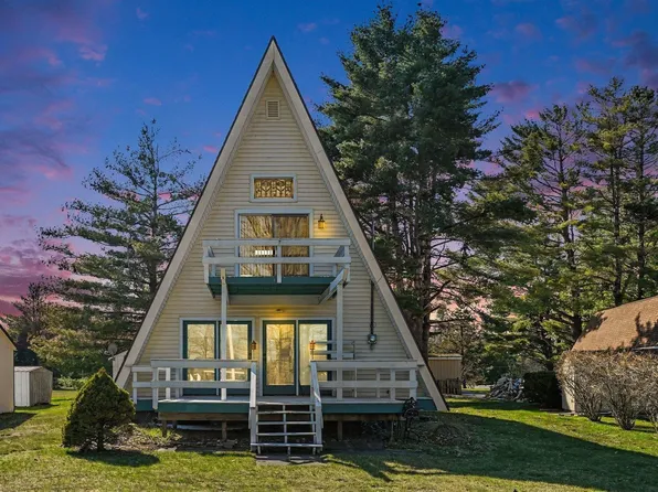 3775 W Cedar Lake Rd, Greenbush, MI 48738