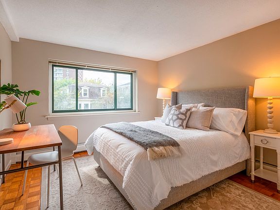 Bedroom Crimson Court