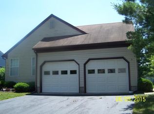 5 Worchester Dr, Monroe Township, NJ 08831