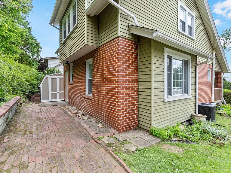 5614 Moore Ave — Photo 3