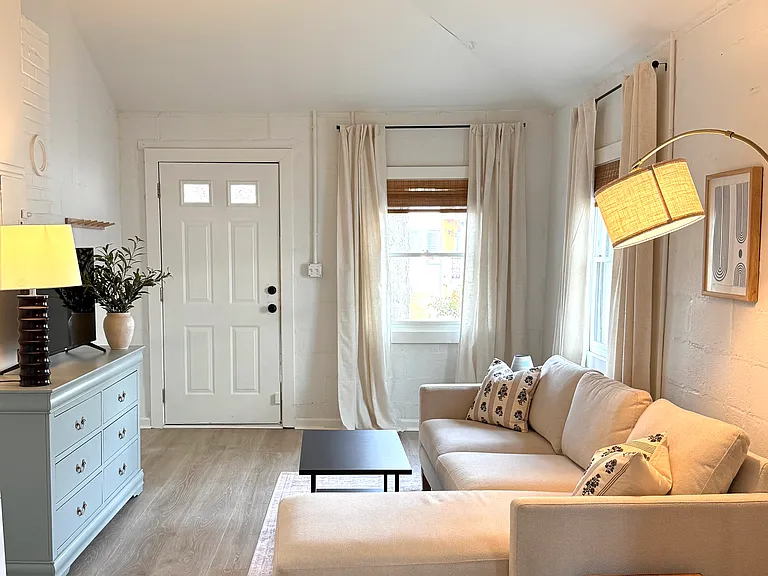 159 Vanira Ave SE #A — Photo 4