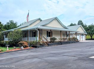 809 Sylvia Ln, Sevierville, TN 37876