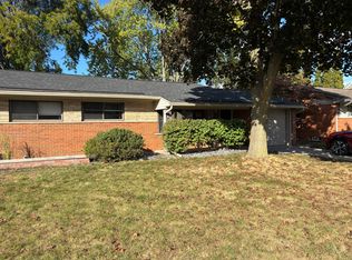 36264 Dover St, Livonia, MI 48150