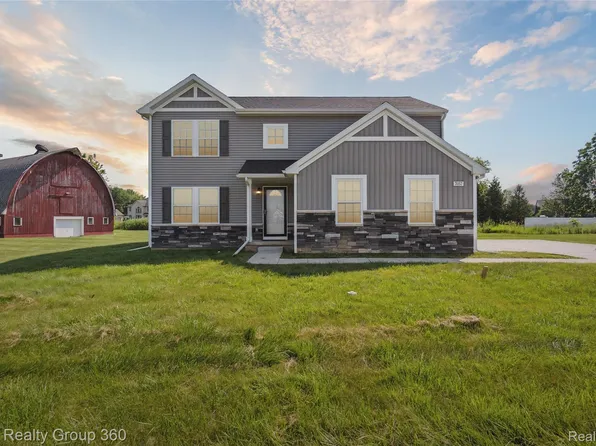 7057 Primrose Ln, Grand Blanc, MI 48439