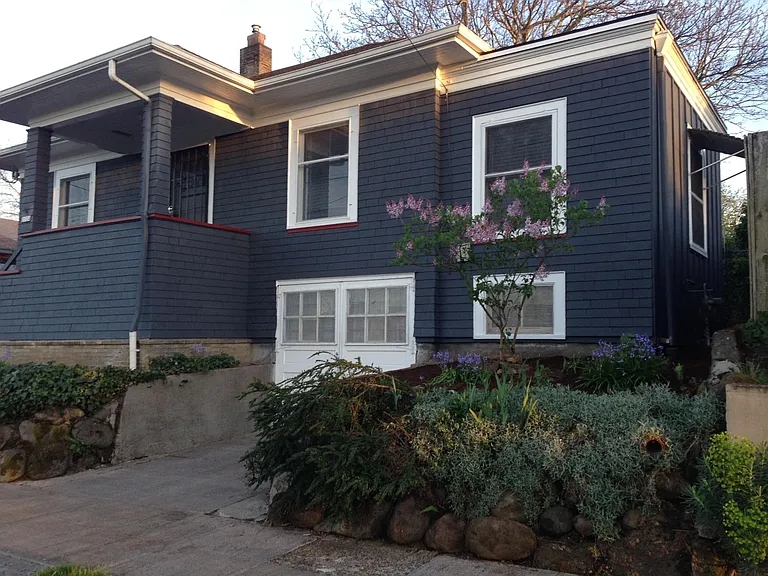 2024 NE Emerson St — Photo 1