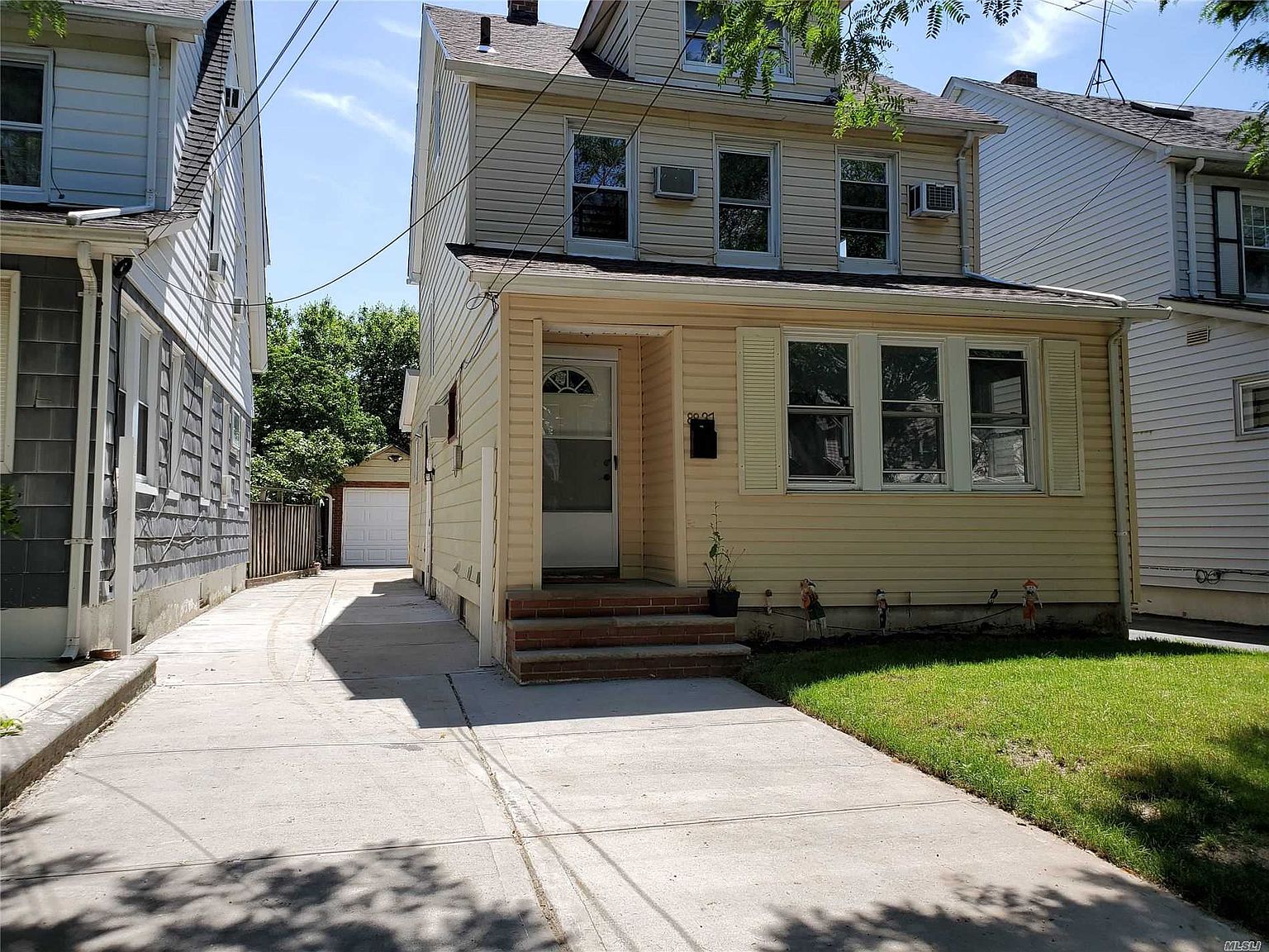 8837 238th St, Jamaica, NY 11426 | Zillow