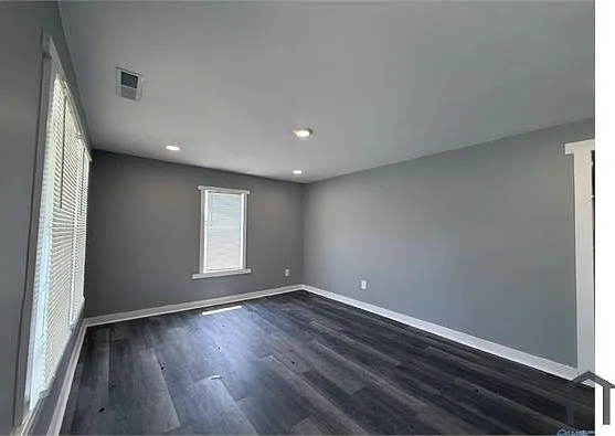 23391 Mooresville Rd — Photo 2
