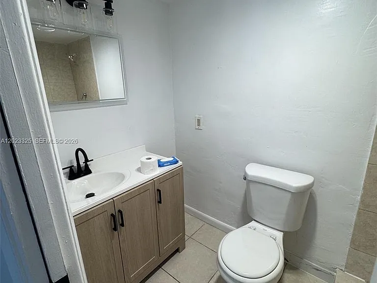 1643 NE Miami Gardens Dr #121 — Photo 4