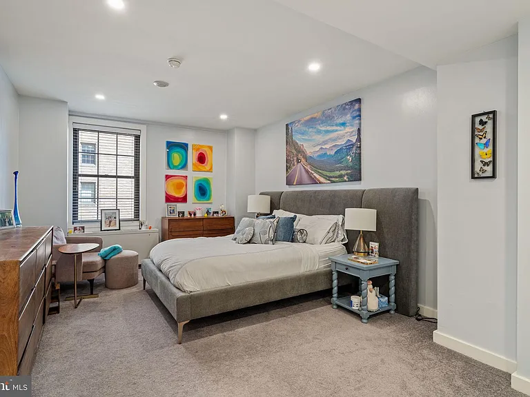 219 S 18th St #29-1016 — Photo 14