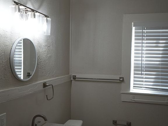 5th image of 2324 20th St