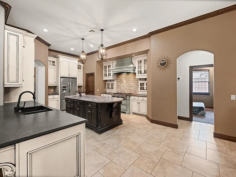 2708 Cattle Dr — Photo 9