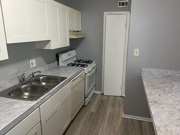 4th image of 12203 Braxfield Ct APT 10