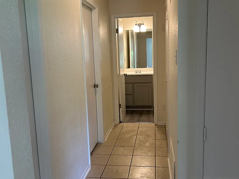 309 Briarwood Dr #309 — Photo 7