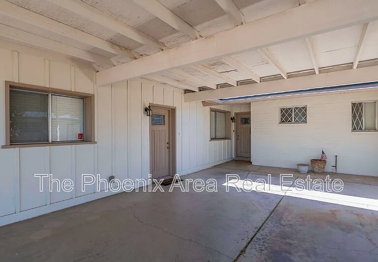 1001 E Campus Dr — Photo 36