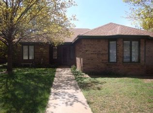 1402 6th St, Shallowater, TX 79363