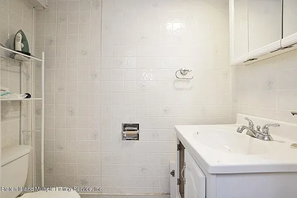 Sold by REMAX Elite | media 21