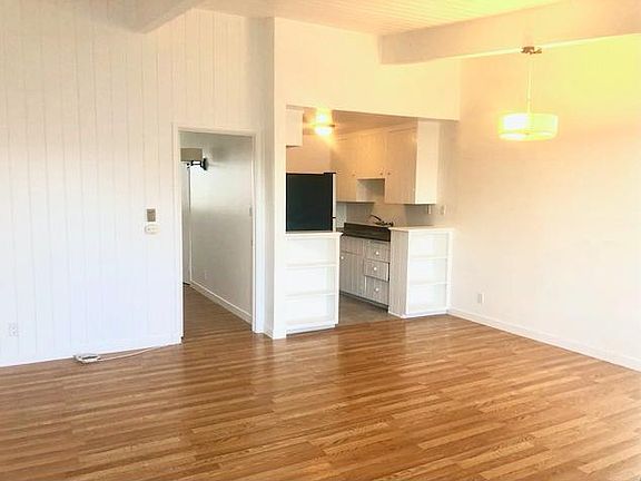 4th image of 1246 N Sweetzer Ave #L5a