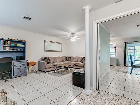 4th image of 1226 Viewridge Dr