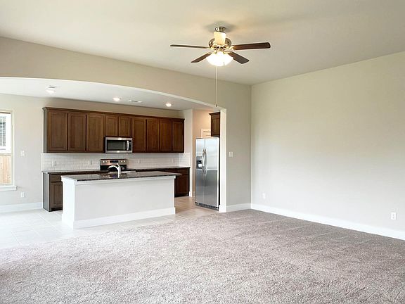 2nd image of 3928 Trenton Pl