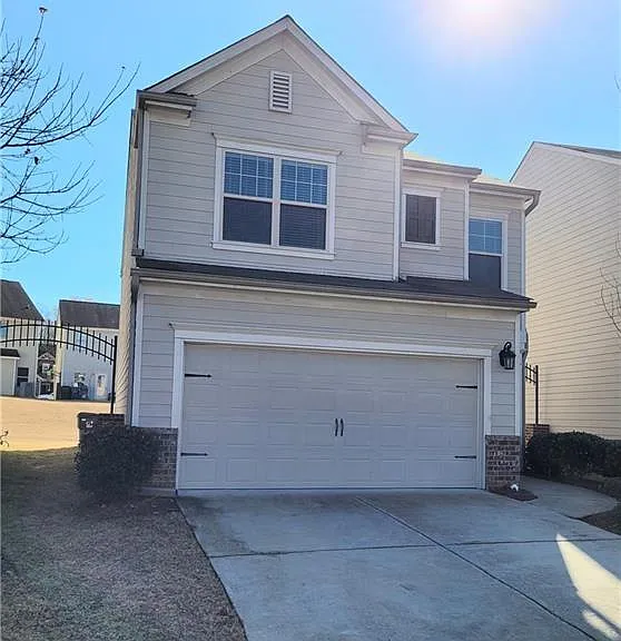 76 Greenfield Dr — Photo 1