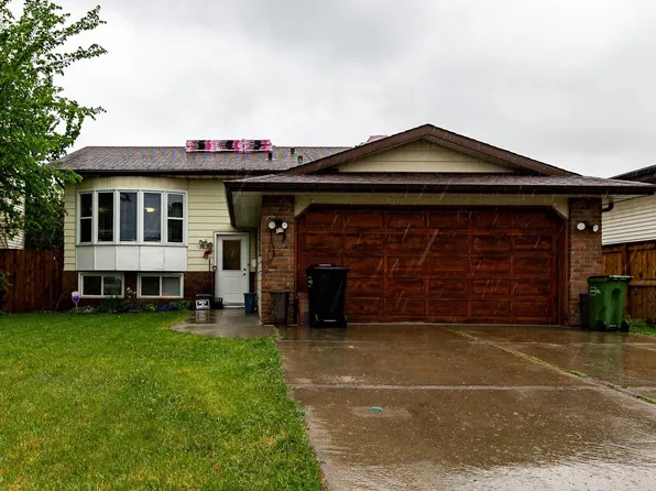 16312 119th St NW, Edmonton, AB T5X 4T5