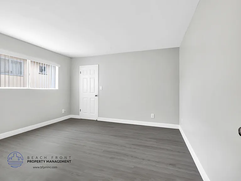 910 Enterprise Avenue — Photo 37